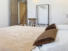 GARD (30) AIGUES-MORTES (30200) à vendre Immeuble mixte de 280m 2 (1 local commercial 115 m 2 et 3 appartements).