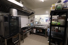 GARD (30) NIMES (30000) 10 mn à vendre Fonds de commerce d'une MAGNIFIQUE boutique boucherie Emplacement N°1. 