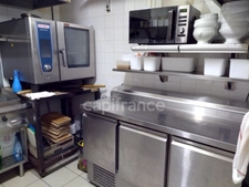 GARD (30) Le Grau-du-Roi (30240) à vendre fonds de commerce de restaurant 450 000 € CA 100 places proche du Port.