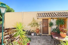 GARD (30) LE GRAU DU ROI (30340) à vendre Appartement 2 pièces de 36 m 2 avec petite vue Mer à rafraîchir.