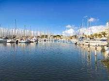 GARD (30) Le Grau-du-Roi (30240) à vendre MURS et fonds de commerce de restaurant en Emplacement N°1 de 180 m 2.