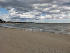 GARD (30), LE GRAU-DU-ROI (30240) activité fonds de commerce restauration bar emplacement n°1 face à la mer.