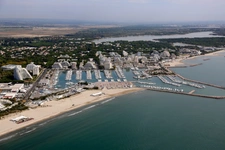 HERAULT (34) LA GRANDE MOTTE (34280) à vendre Murs et fonds de commerce Restaurant Emplacement N°1 face à la mer.