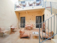 GARD (30) LE GRAU-DU-Roi (30240) à vendre Murs & fonds fonds de commerce hôtel -10 ch de 200 m 2 à 100 m plage et port.