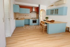 GARD (30) LE GRAU DU ROI (30340) à vendre Appartement 2 pièces de 36 m 2 avec petite vue Mer à rafraîchir.