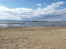 GARD (30), LE GRAU-DU-ROI (30240) Magnifique fonds de commerce bar et restauration Emplacement n°1 face à la mer.