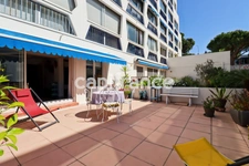 HERAULT (34) LA GRANDE−MOTTE (34280) for sale 3 room apartment of 91 m 2 and terrace of 120 m 2 + garage. 