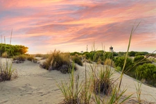 GARD (30) AIGUES−MORTES(30220) à vendre fonds de commerce Hôtel bureau 30 chambres et 70 couchages 1200 m2.