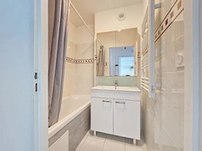 Charmant T2 avec balcon – Port Marianne - Montpellier