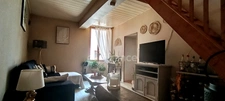 Virginie Masson – Capifrance vous propose cette maison en pierre de 92 m² pleine de charme, située à Seignelay, proche des commerces et des écoles.