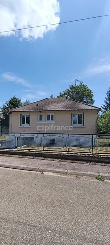  MONETEAU beau potentiel ! 