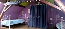 Virginie Masson – Capifrance vous propose cette maison en pierre de 92 m² pleine de charme, située à Seignelay, proche des commerces et des écoles.