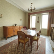 Virginie MASSON Capifrance vous propose en exclusivité - Chemilly-sur-Yonne – Maison de caractère 130m² avec jardin, garage et dépendance
