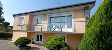 Virginie MASSON vous propose Maison individuelle 6 pièces – 4 chambres + bureau – sous-sol aménagé – terrain clos de 850 m²