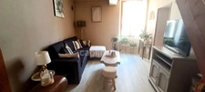 Virginie Masson – Capifrance vous propose cette maison en pierre de 92 m² pleine de charme, située à Seignelay, proche des commerces et des écoles.