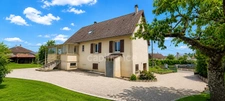 Virginie MASSON Capifrance vous présente Maison familiale 136 m² – 4 chambres – Sous-sol complet – Terrain de 1 692 m²