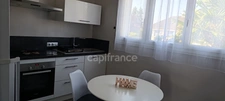 Virginie MASSON vous propose Maison individuelle 6 pièces – 4 chambres + bureau – sous-sol aménagé – terrain clos de 850 m²