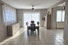 Virginie MASSON Capifrance vous propose Maison familiale 6 chambres avec sous-sol complet et terrain de 4 532 m²