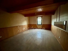 Ancien immeuble à rénover de 410 m² avec jardin et parking privatif – Larrazet (82)