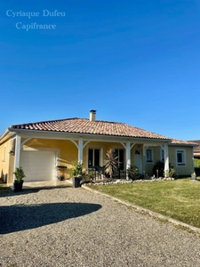 Maison à vendre 6 pièces à DUNES(82340) sur 2140m2 de terrain, avec garage, dans un environnement calme