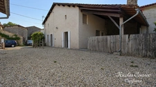 Maison rénovée  – 127 m² – 3 chambres – Terrain clos de 900 m²
