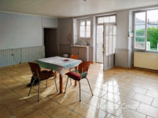 Maison à rénover – 191 m² – Fort potentiel – Environnement calme SAINT VINCENT LA CHATRE (79)