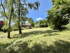 CHALET DE 220 M2, TERRAIN DE 2 668 M2, 4 CHAMBRES, COMBLES AMÉNAGEABLES DE 96 M2, VÉRANDA, VUE PANORAMIQUE, 125 M2 DE SOUS-SOL, GARAGE INDÉPENDANT DE 40 M2, TRAVAUX À PRÉVOIR