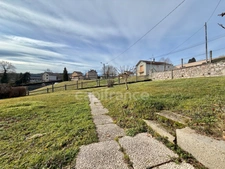 MAISON DE 75 M2 À RÉNOVER, TERRAIN CLOS DE 422 M2, 2 CHAMBRES, TOITURE DE 2024, GARAGE, TOUT-À-L'ÉGOUT