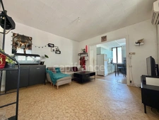 APPARTEMENT 61 M2, 2 CHAMBRE, COUR DE 80 M2, GARAGE, FIBRE OPTIQUE, DOUBLE VITRAGE + VOLETS ROULANTS, CAVE DE 31 M2, FAIBLE CHARGES DE COPROPRIÉTÉ