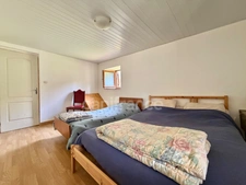 MAISON MITOYENNE ENTIÈREMENT À RÉNOVER DE 115 M2, TERRAIN DE 2 673 M2, 3 CHAMBRES, 220 M2 DE DÉPENDANCES, GROS TRAVAUX À PRÉVOIR, SOURCE, TF 241€