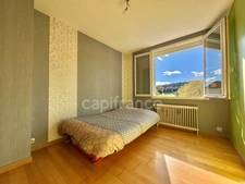 MAISON MITOYENNE 115 M2, TERRAIN CLOS DE 588 M2, 3 CHAMBRES DONT UNE AVEC DRESSING, BUREAU, TERRASSE DE 30 M2, TERRASSE COUVERTE DE 50 M2, CAR PORT, FIBRE, POMPE À CHALEUR, CHARPENTE/COUVERTURE OK