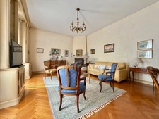 MAISON DE 220 M2, TERRAIN CLOS DE 909 M2, 7 CHAMBRES, FIBRE OPTIQUE, TERRASSE, GARAGE 135 M2, DÉPÔT DE 82 M2