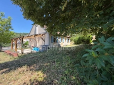 MAISON DE 110 M2, TERRAIN CLOS ET ARBORÉ 1000 M2, 4 CHAMBRES, 1 BUREAU, TOUT-À-L'ÉGOUT, FIBRE OPTIQUE, TF 615€, DOUBLE VITRAGE PVC + VR ÉLECTRIQUE + MOUSTIQUAIRES