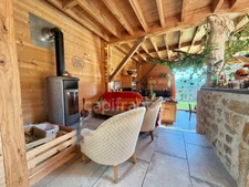 MAISON DE 220 M2, RÉNOVÉE EN 2014, TERRAIN DE 6 HA, 4 CHAMBRES, SALLE DE JEUX, 3 PUITS, ÉTANG, ASSAINISSEMENT AUX NORMES À VENIR, POMPE À CHALEUR DE 2016 AVEC CHAUFFAGE AU SOL, FIBRE OPTIQUE