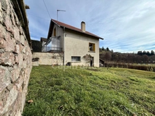 MAISON DE 75 M2 À RÉNOVER, TERRAIN CLOS DE 422 M2, 2 CHAMBRES, TOITURE DE 2024, GARAGE, TOUT-À-L'ÉGOUT