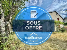 MAISON MITOYENNE DE 78 M2, TERRAIN CLOS DE 950 M2, 3 CHAMBRES, FOUR À PAIN, 260 M2 DE DÉPENDANCES, BALCON FORÉZIEN, DOUBLE VITRAGE BOIS