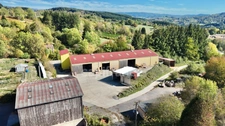 BÂTIMENTS INDUSTRIELS DE 1 815 M², TERRAIN DE 10 353 M², BUREAU DE 40 M², FIBRE OPTIQUE, 2 ACCÈS POIDS LOURDS, RÉSERVE INCENDIE DE 300 M³, TRANSFORMATEUR PRIVÉ 380 V