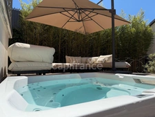 Fully renovated 255 m² bourgeois house, enclosed and wooded grounds of 4,303 m² (with space for a swimming pool), 3 garages, terrace, jacuzzi