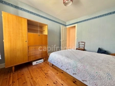 MAISON DE VILLAGE DE 185 M2 À RÉNOVER, 6 CHAMBRES, TERRAIN DÉPORTÉ DE 208 M2, COMBLES AMÉNAGEABLES DE 120 M2, FIBRE OPTIQUE, GARAGE, ATELIER, CAVE VOÛTÉE, TOUT-À-LÉGOUT, TF 182€