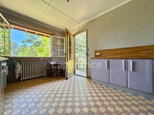 CHALET DE 220 M2, TERRAIN DE 2 668 M2, 4 CHAMBRES, COMBLES AMÉNAGEABLES DE 96 M2, VÉRANDA, VUE PANORAMIQUE, 125 M2 DE SOUS-SOL, GARAGE INDÉPENDANT DE 40 M2, TRAVAUX À PRÉVOIR
