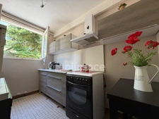 MAISON MITOYENNE DE 92 M2, TERRAIN DE 785 M2, 3 CHAMBRES, GARAGE DE 26 M2, SOURCE, CAVE, TRAVAUX À PRÉVOIR