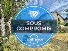 MAISON MITOYENNE DE 78 M2, TERRAIN CLOS DE 950 M2, 3 CHAMBRES, FOUR À PAIN, 260 M2 DE DÉPENDANCES, BALCON FORÉZIEN, DOUBLE VITRAGE BOIS