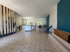 MAISON DE 110 M2, TERRAIN CLOS ET ARBORÉ 1000 M2, 4 CHAMBRES, 1 BUREAU, TOUT-À-L'ÉGOUT, FIBRE OPTIQUE, TF 615€, DOUBLE VITRAGE PVC + VR ÉLECTRIQUE + MOUSTIQUAIRES