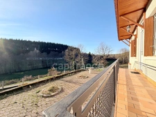 MAISON 70 M2, 2 CHAMBRES, TERRAIN CLOS ET ARBORÉ DE 1 425 M2, VUE DÉGAGÉE, CALME, DOUBLE GARAGE, CAVE, DOUBLE VITRAGE PVC, CHARPENTE/COUERTURE OK, TF 328€