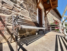 MAISON EN PIERRE DE 100 M2, 3 CHAMBRES, TERRAIN ATTENANT DE 371 M2 + 2450 M2 INDÉPENDANT, 200 M2 DE DÉPENDANCES, CAVES, FIBRE OPTIQUE, DOUBLE VITRAGE PVC AVEC VOLETS ROULANTS SOLAIRES, TOUT-À-L'ÉGOUT