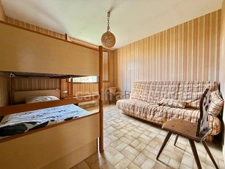 MAISON PLAIN-PIED DE 135 M2, TERRAIN ARBORÉ DE 5 675 M2, 4 CHAMBRES, DÉPENDANCES, VUE DÉGAGÉE, FIBRE, TF 547€, PUITS, MARE, FOUR À PAIN