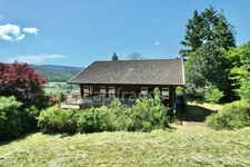 CHALET DE 220 M2, TERRAIN DE 2 668 M2, 4 CHAMBRES, COMBLES AMÉNAGEABLES DE 96 M2, VÉRANDA, VUE PANORAMIQUE, 125 M2 DE SOUS-SOL, GARAGE INDÉPENDANT DE 40 M2, TRAVAUX À PRÉVOIR