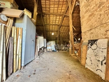 MAISON MITOYENNE DE 78 M2, TERRAIN CLOS DE 950 M2, 3 CHAMBRES, FOUR À PAIN, 260 M2 DE DÉPENDANCES, BALCON FORÉZIEN, DOUBLE VITRAGE BOIS