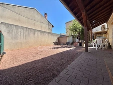 APPARTEMENT 61 M2, 2 CHAMBRE, COUR DE 80 M2, GARAGE, FIBRE OPTIQUE, DOUBLE VITRAGE + VOLETS ROULANTS, CAVE DE 31 M2, FAIBLE CHARGES DE COPROPRIÉTÉ