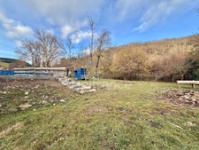 MAISON DE PLAIN-PIED DE 90 M2, TERRAIN CLOS 1000 M2, 3 CHAMBRES, GARAGE, CONSTRUCTION 2024, CLIM RÉVERSIBLE, DOUBLE VITRAGE PVC + VOLETS ROULANTS ÉLECTRIQUES, TOUT-À-L'ÉGOUT, FIBRE OPTIQUE, CELLIER